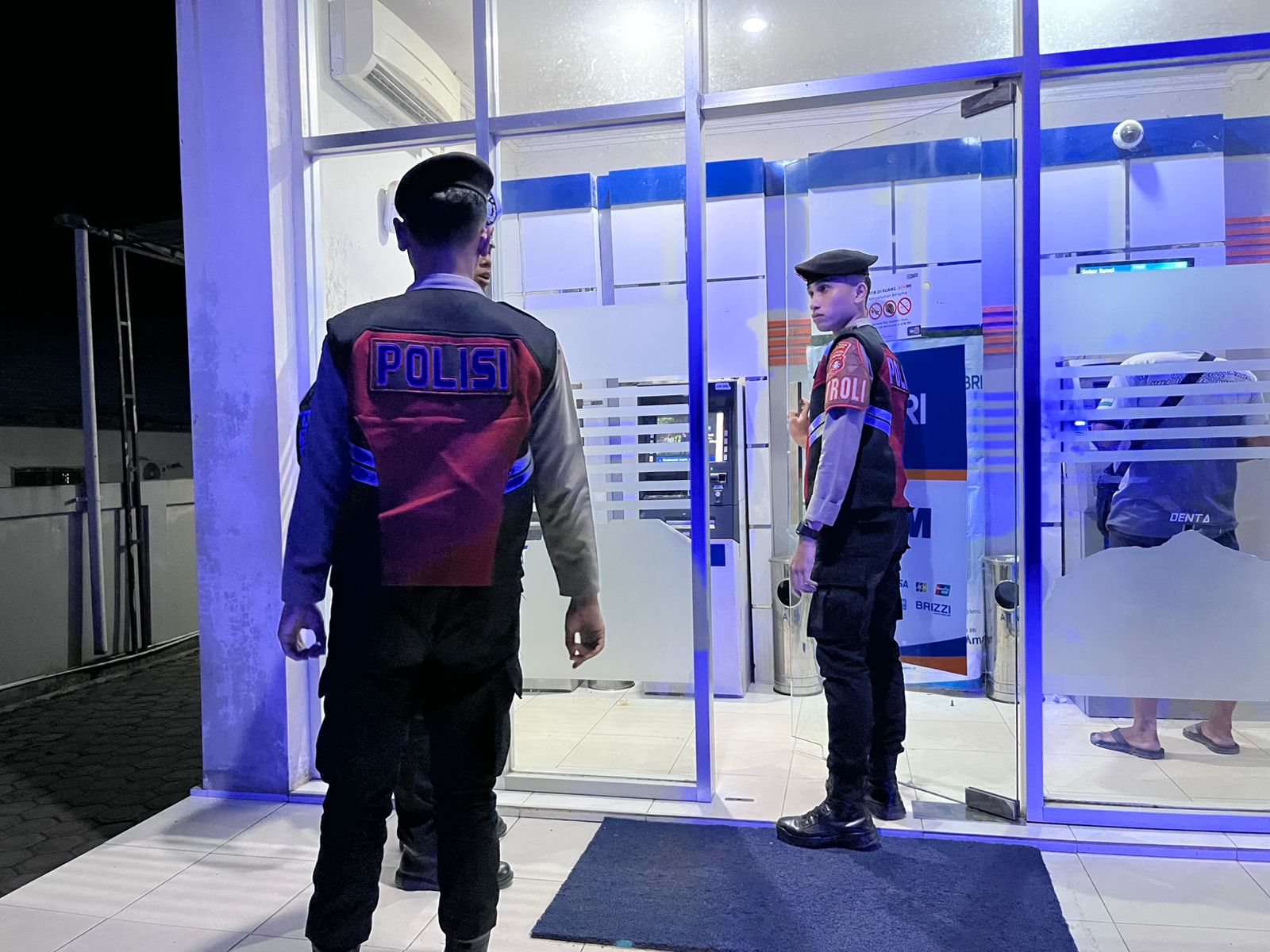 Piket Samapta melaksanakan Patroli di Objek-objek Vital Bank ATM