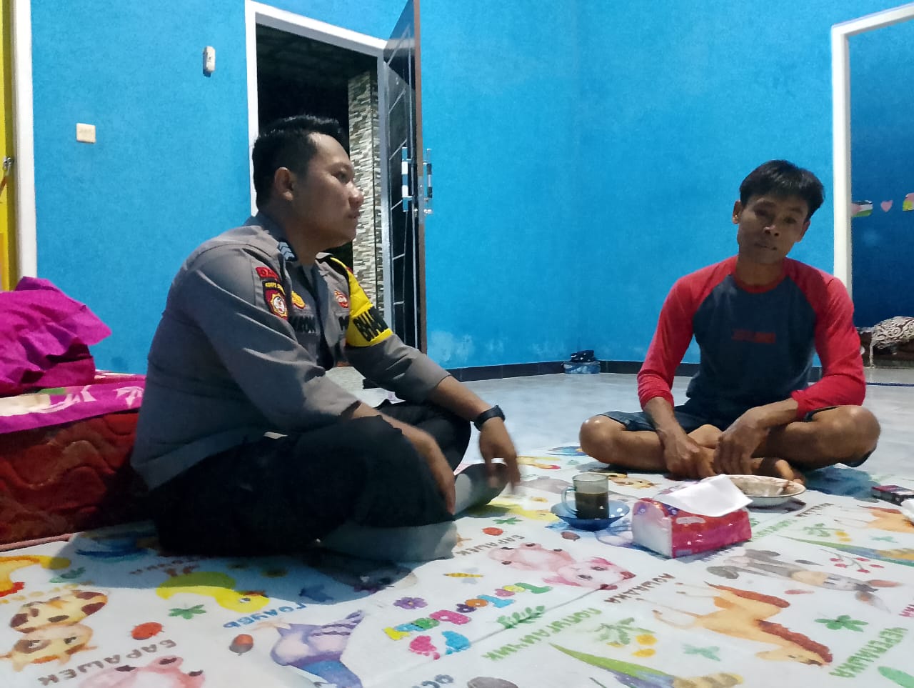 Bhabinkamtibmas Sambang ke Rumah Warga Masyarakat Binaannya