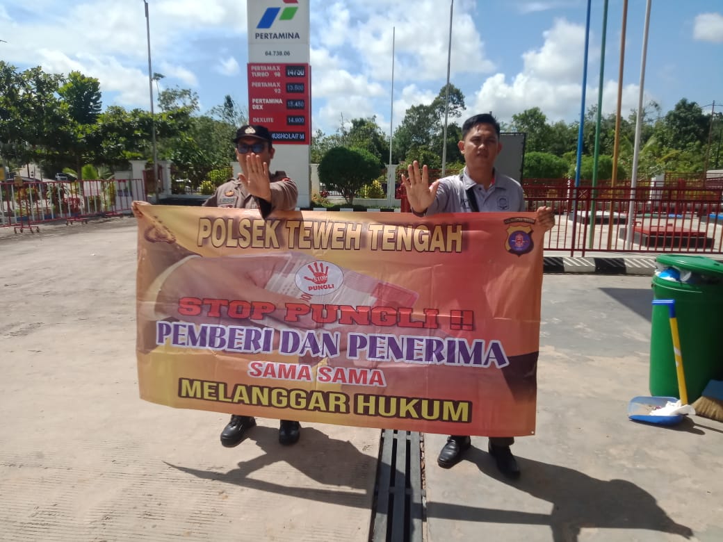 Sosialisasikan Stop Pungutan Liar Kepada Masyarakat, Polsek Teweh Tengah Berikan Himbauan Secara Humanis