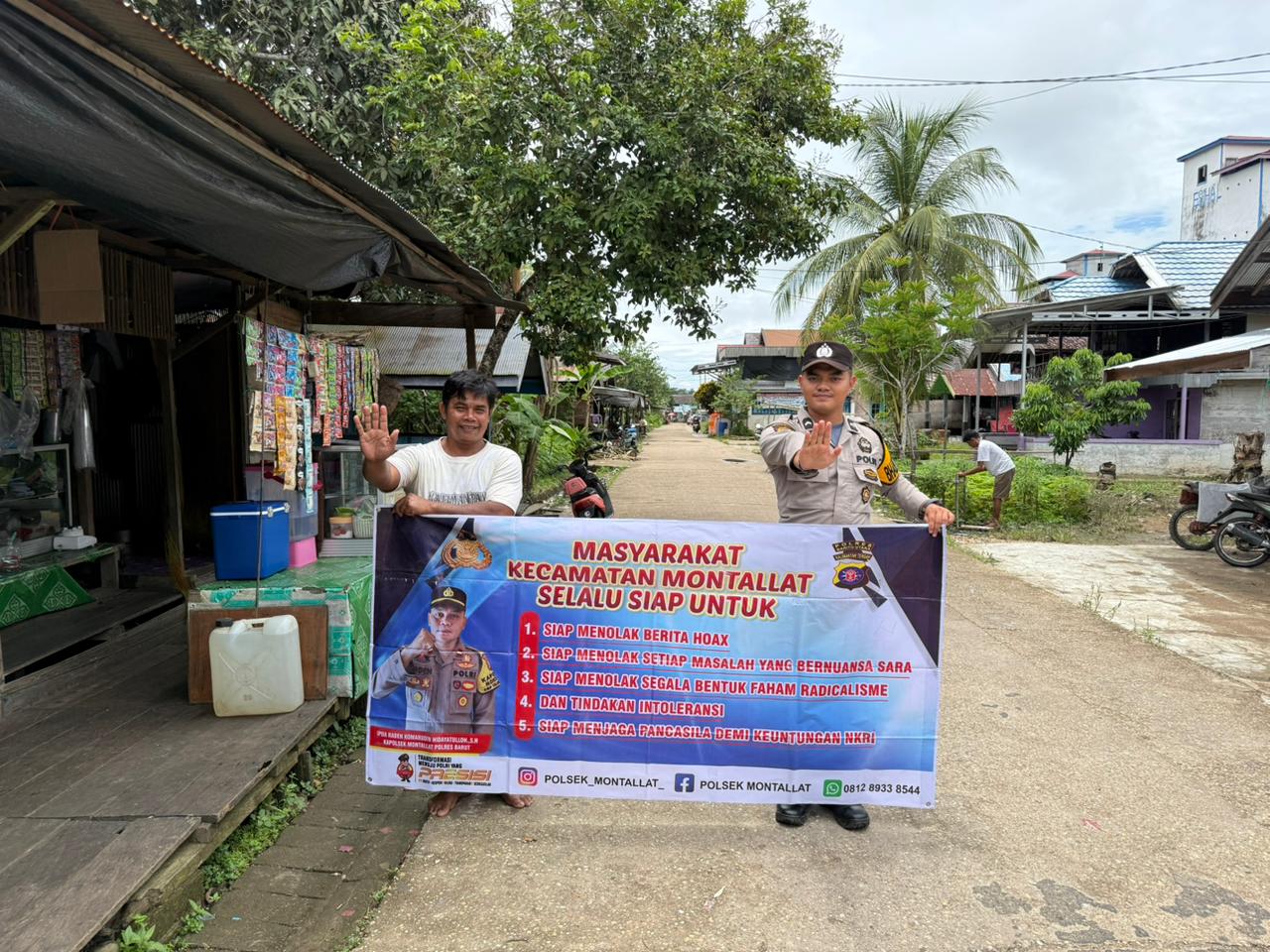 **Polsek Montallat Gelar Sosialisasi Bahaya Hoax untuk Meningkatkan Literasi Informasi Masyarakat**