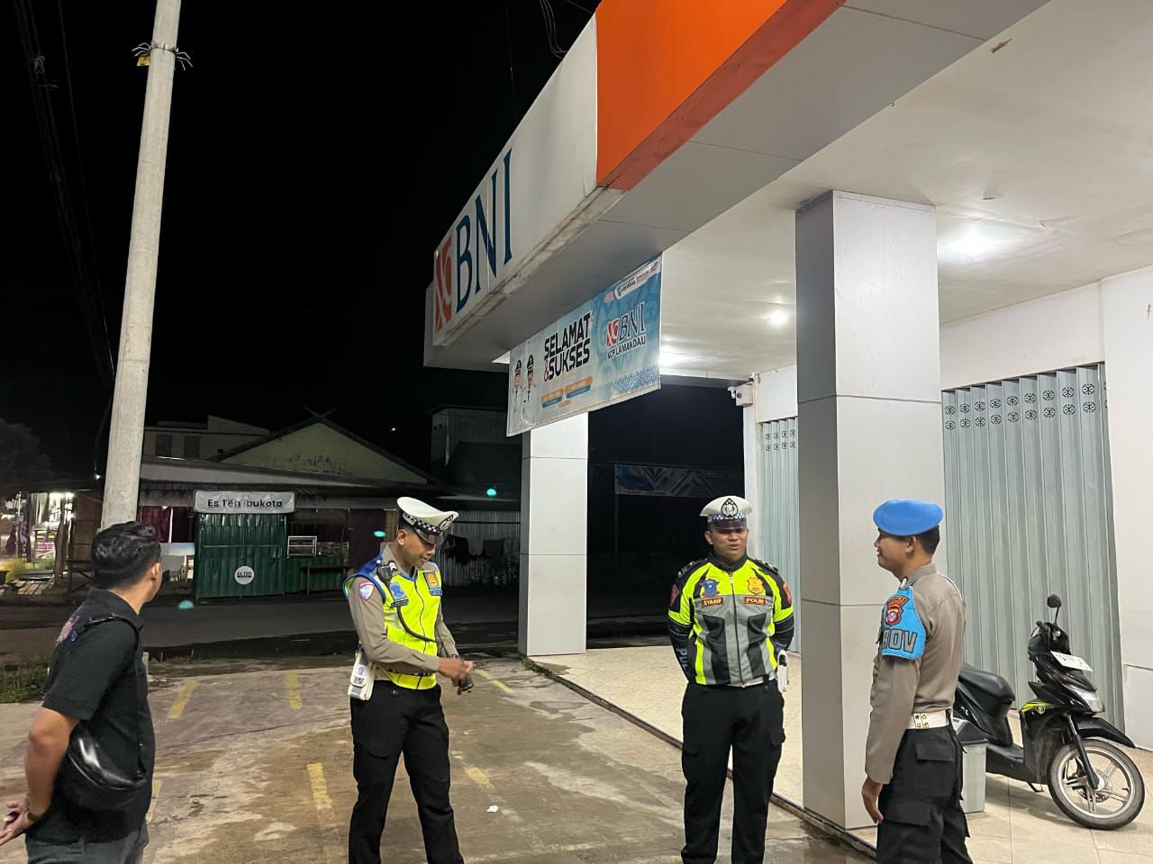 Sat Lantas Polres Lamandau Gelar Patroli Malam di Objek Vital Demi Ciptakan Kamtibmas Kondusif