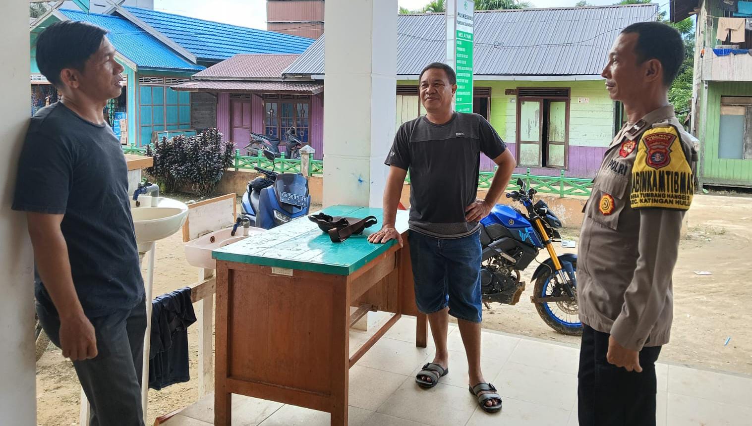 BHABINKAMTIBMAS POLSEK KATINGAN HULU SAMBANGI WARGA.