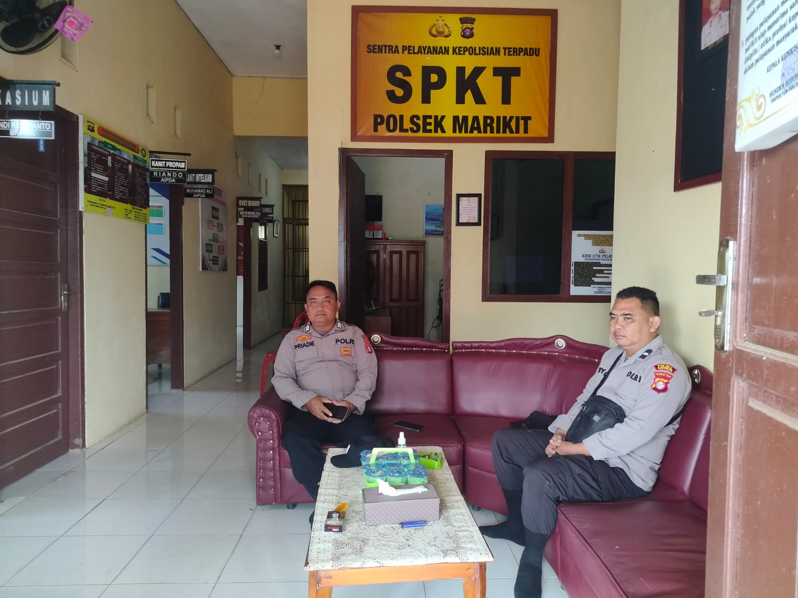 Tingkatkan Keamanan dan Pelayanan Markas Komando (Mako), Pers Polsek Marikit Laksanakan Stand By.