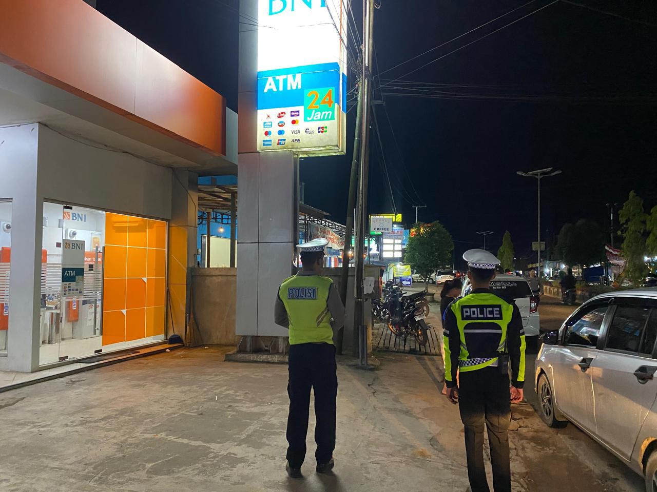 Sat Lantas Polres Lamandau Gelar Patroli Malam di Objek Vital Demi Ciptakan Kamtibmas Kondusif