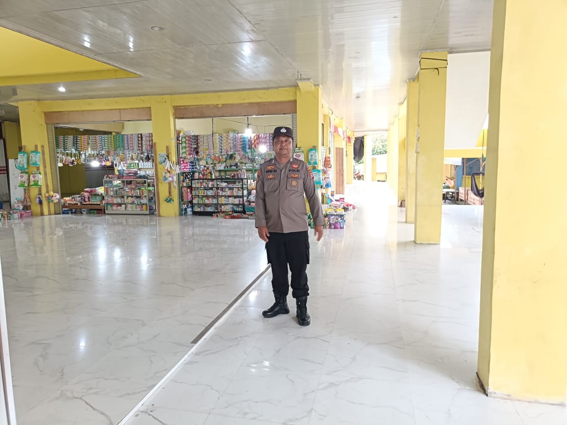 Piket Polsek laksanakan Patroli di Pasar di Wilkum Polsek Bulik