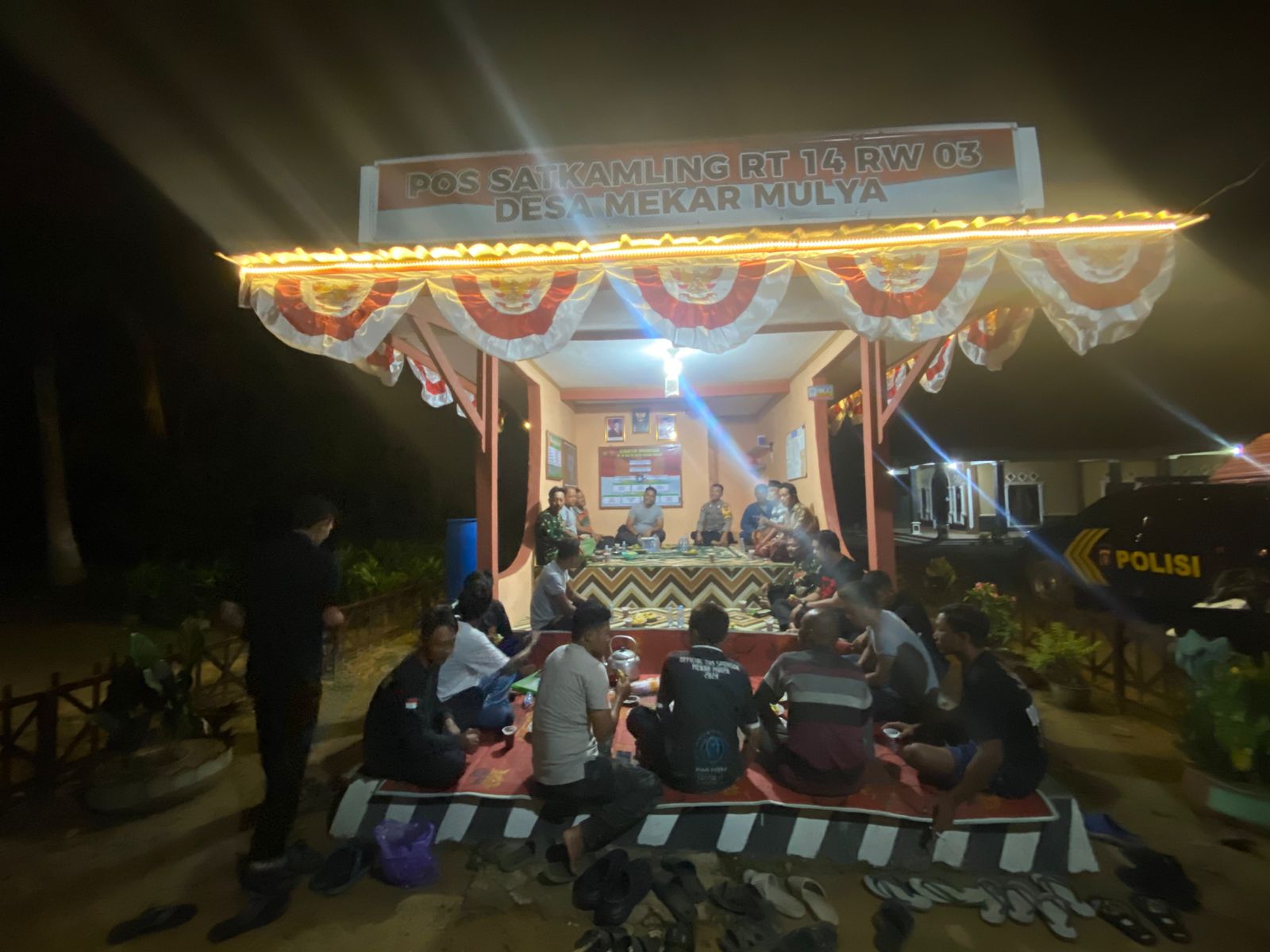 Bhabinkamtibmas Sambang Poskamling Ajak Warga Jaga Kamtibmas