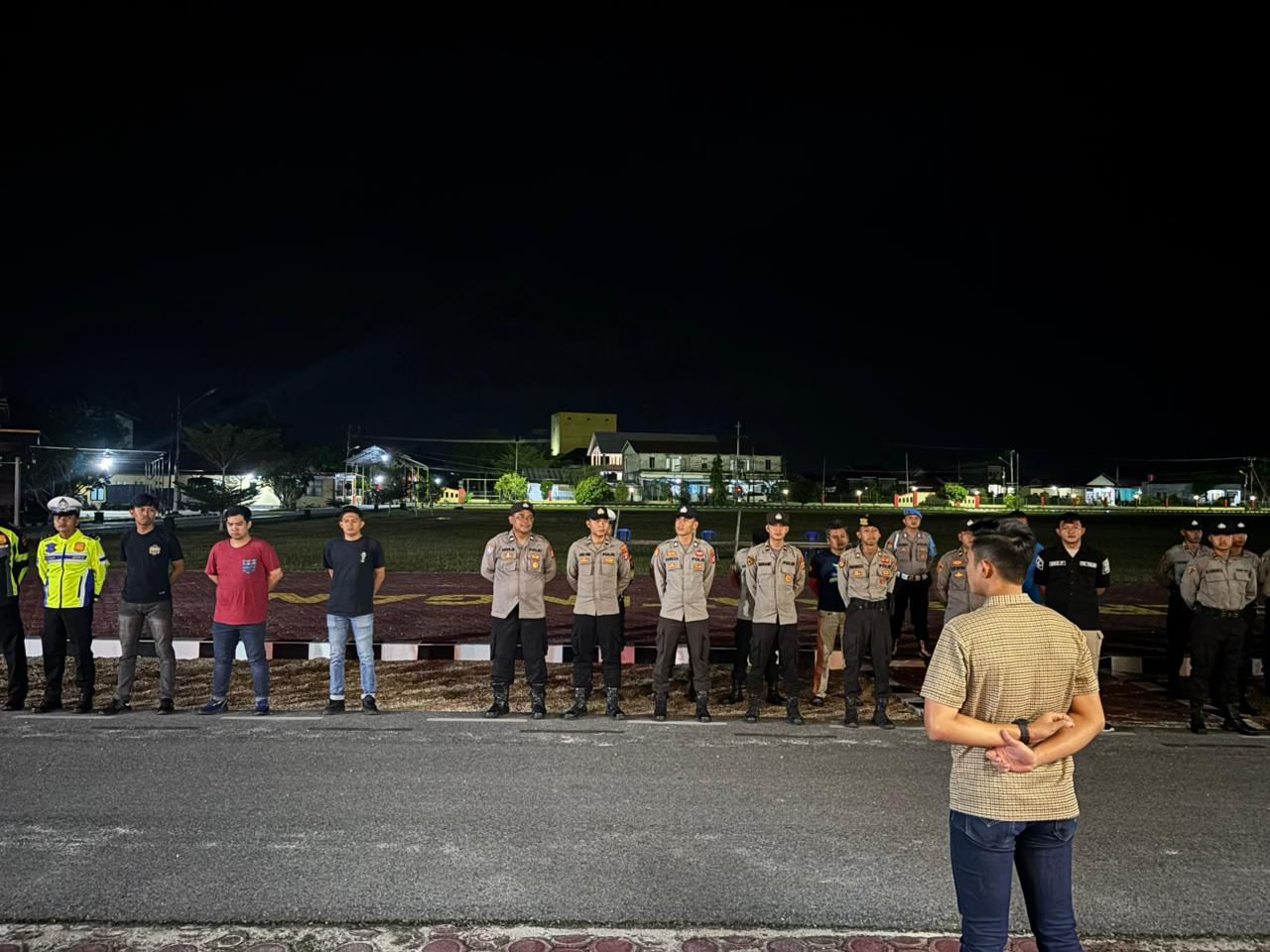 _Sat Samapta Polres Katingan Melaksanakan Serah Terima Piket Jaga Lama ke Piket Jaga Baru Dilanjutkan Pengecekan Tahanan_