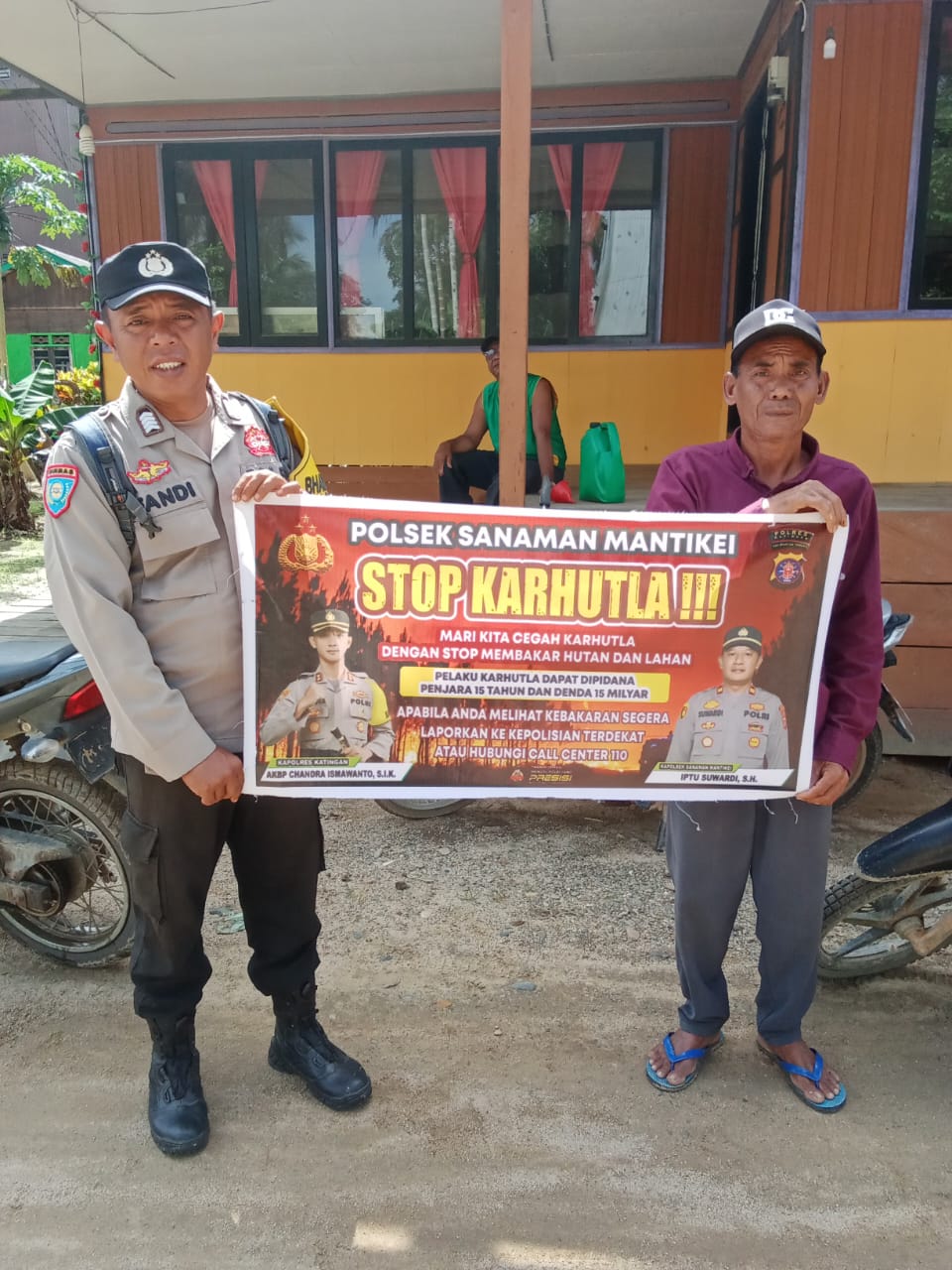 *Cegah Kebakaran Hutan dan Lahan Bhabinkambtibmas Polsek Sanaman Mantikei Sosialisasi Karhutla*