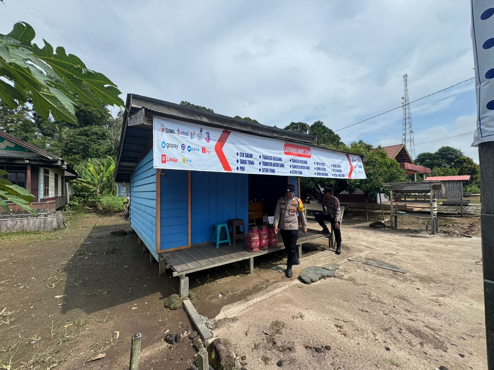 Berikan Rasa aman Polsek Marikit Patroli Siang diwilayah Kec. Marikit, Kab. Katingan.