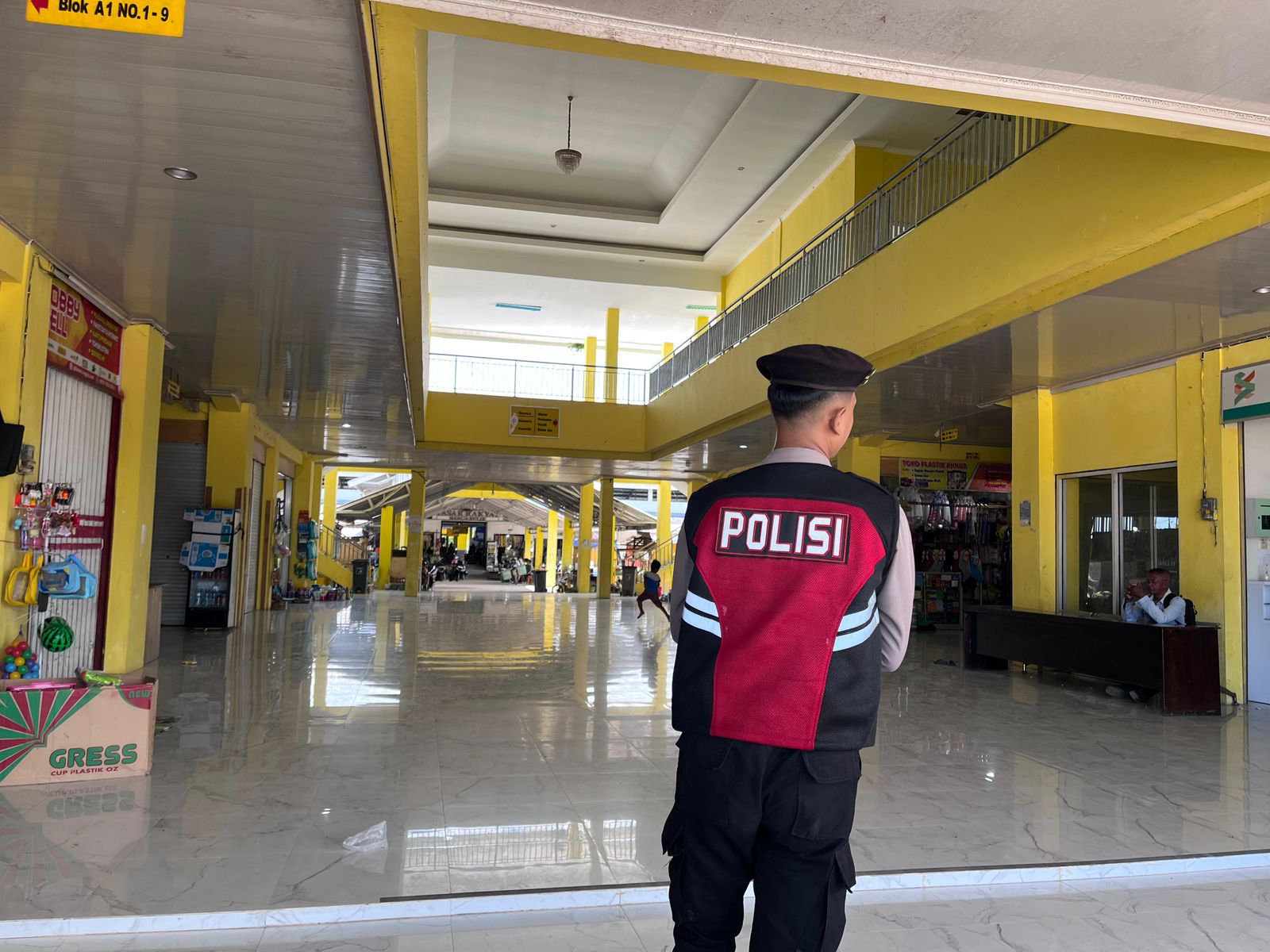 Satuan Samapta Patroli di Pasar Wilayah Hukum Polres Lamandau