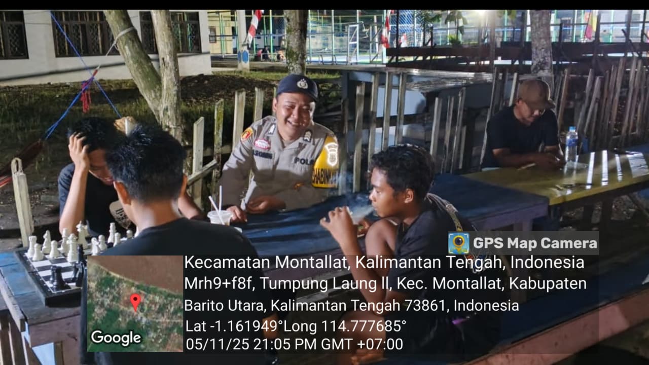 **Polsek Montallat Laksanakan Patroli Malam Untuk Ciptakan Keamanan Dan Ketertiban Masyarakat**
