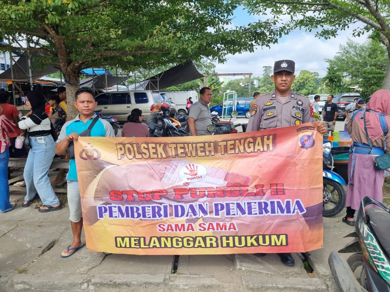 Sosialisasikan Stop Pungutan Liar Kepada Masyarakat, Polsek Teweh Tengah Berikan Himbauan Secara Humanis