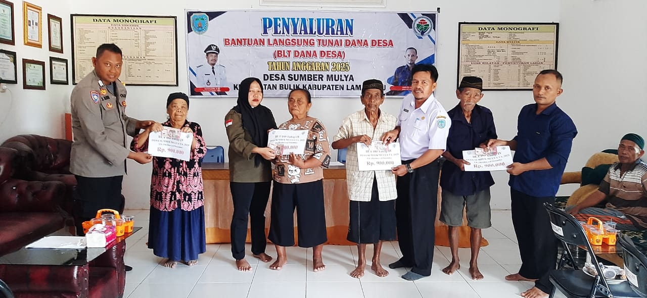 Bhabinkamtibmas Polsek Bulik Dampingi Penyaluran BLT DD Tahap IV Tahun 2025