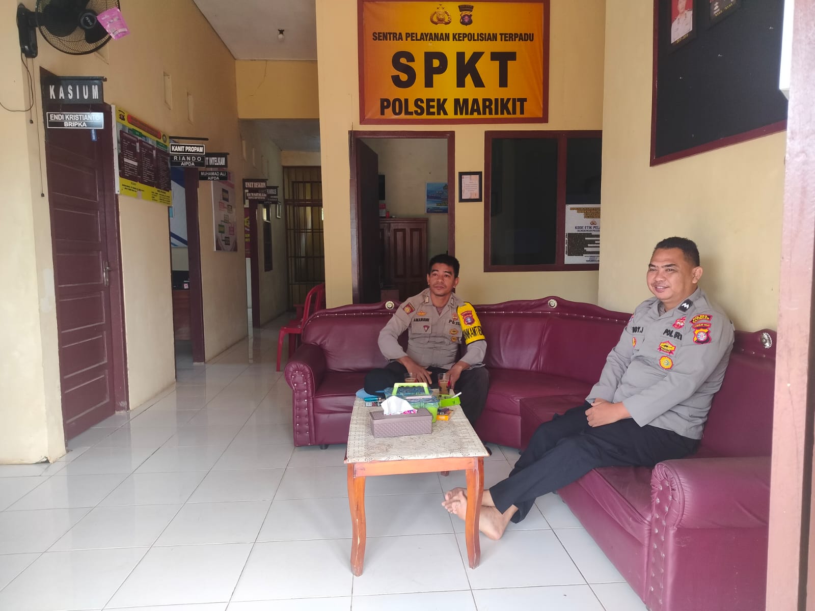 Tingkatkan Keamanan Penjagaan Mako, Personil Polsek Marikit Stand by di Mako.