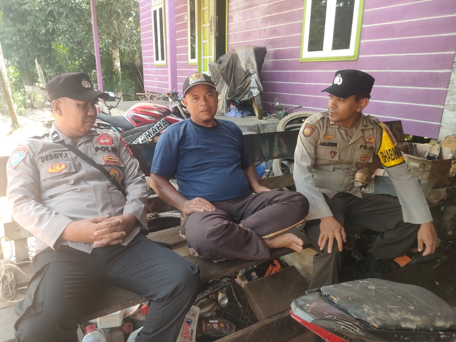 Bhabinkamtibmas sambang Kamtibmas “Door to Door System” Sambang Kamtibmas di wilayah Polsek marikit
