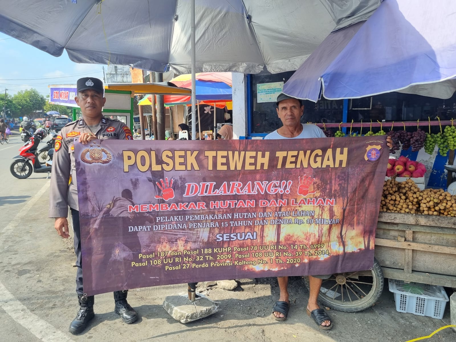 Sosialisasikan Akibat Dari Pembakaran Hutan/Lahan, Polsek Teweh Tengah Sampaikan Bahaya Karhutla Kepada Masyarakat