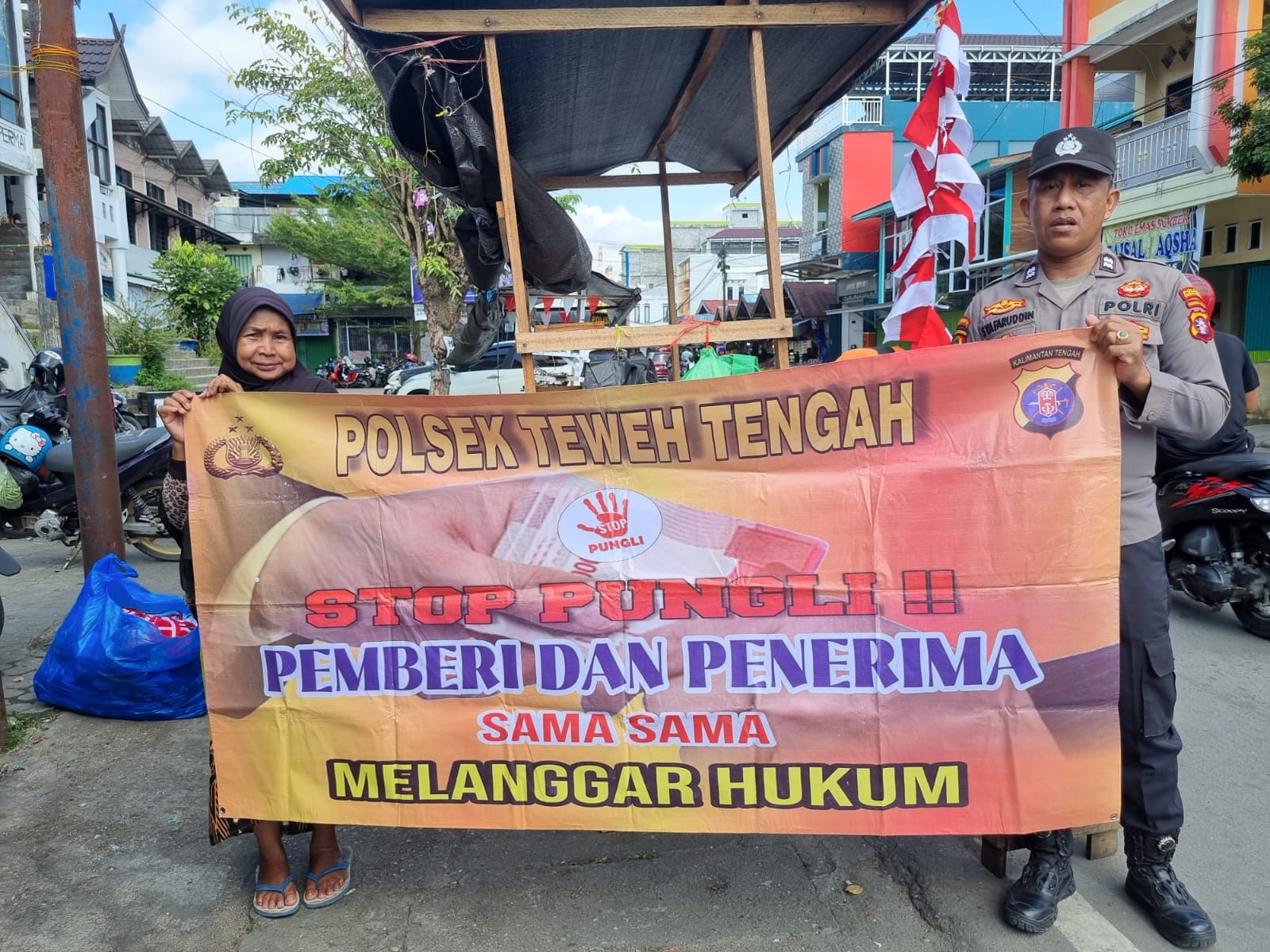 Berastas Aktivitas Pungutan Liar, Polsek Teweh Tengah Sosialiasikan Stop Pungli Kepada Masyarakat