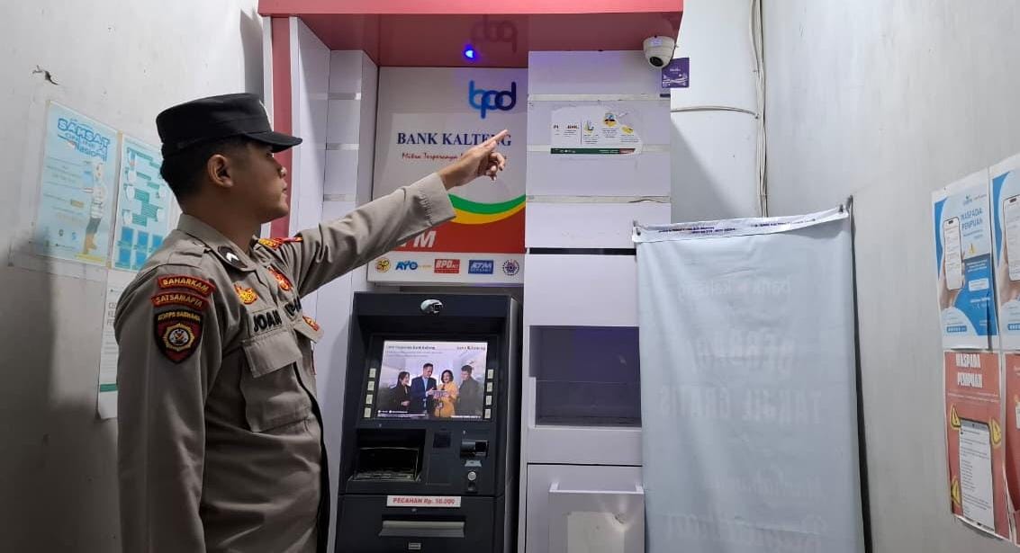 Piket Polsek Patroli dimalam hari ke Perbankan Atm