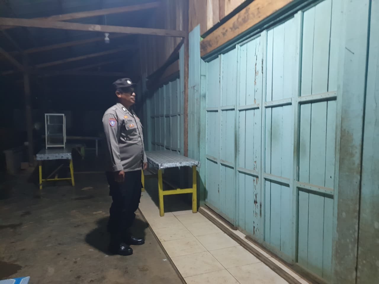 Piket Polsek laksanakan Patroli di Pasar di Wilkum Polsek Delang