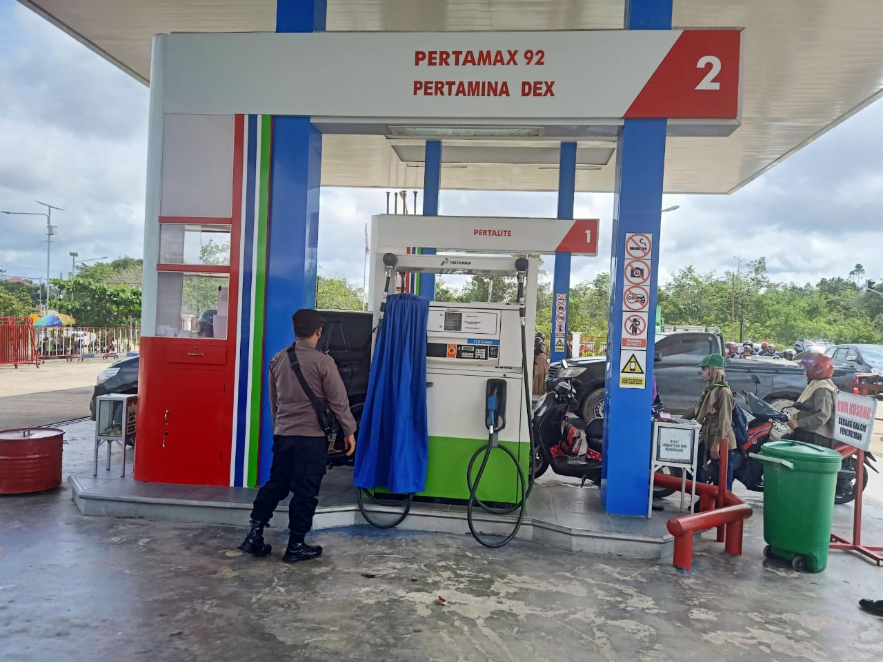 Berikan Rasa Aman dan Nyaman di SPBU, Polsek Teweh Patroli ke SPBU di Wilayah Kecamatan Teweh Tengah