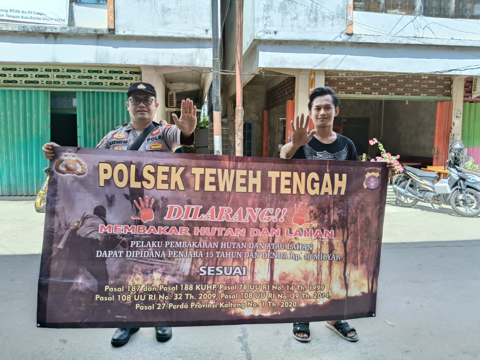 Himbau Tentang Bahaya Membakar Hutan, Polsek Teweh Tengah Sampaikan Stop Karhutla kepada Warga