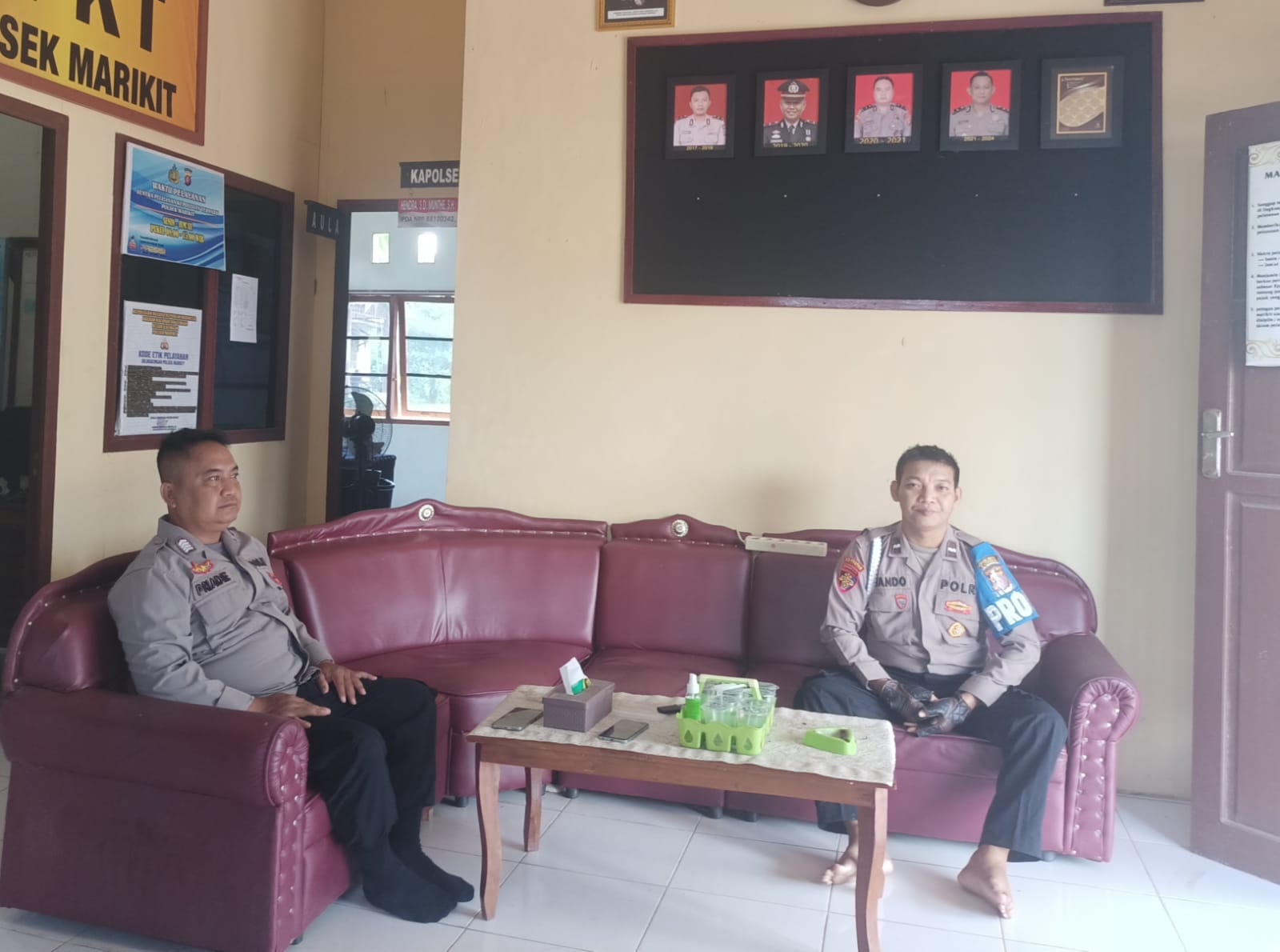 *Anggota Piket Standby di Penjagaan.*