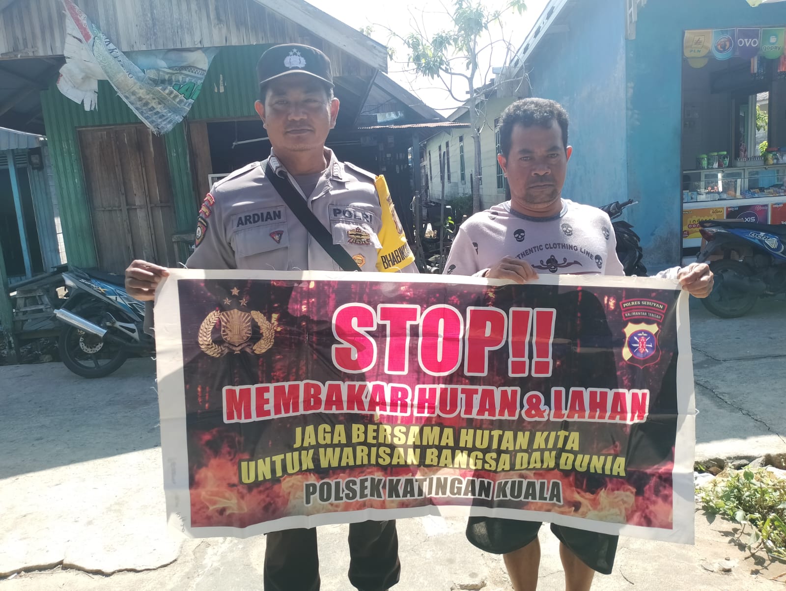 Cegah Kebakaran Hutan Dan Lahan, Bhabinkamtibmas Gencar Sosialisasi Ke Masyarakat