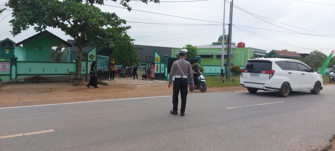 Sat Lantas Giatkan Gatur Lalin di Sekolah Mts Negeri