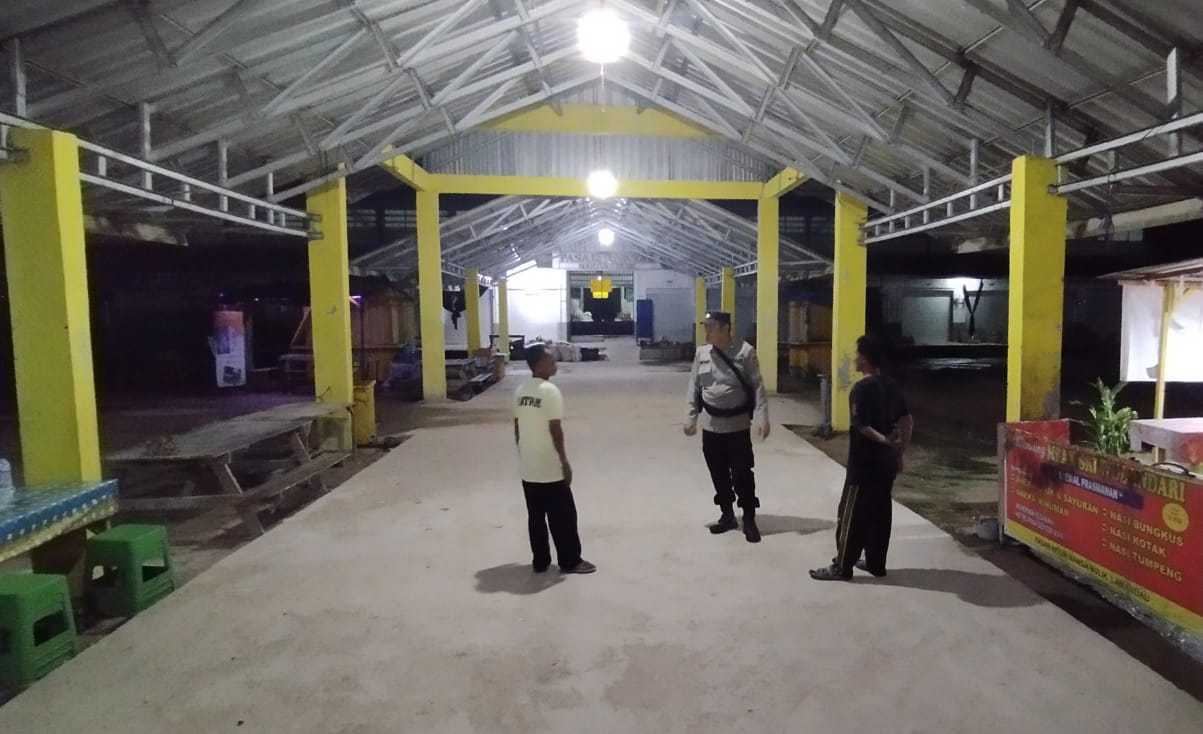 Personil Piket Polsek Bulik Laksanakan Patroli Pertokoan