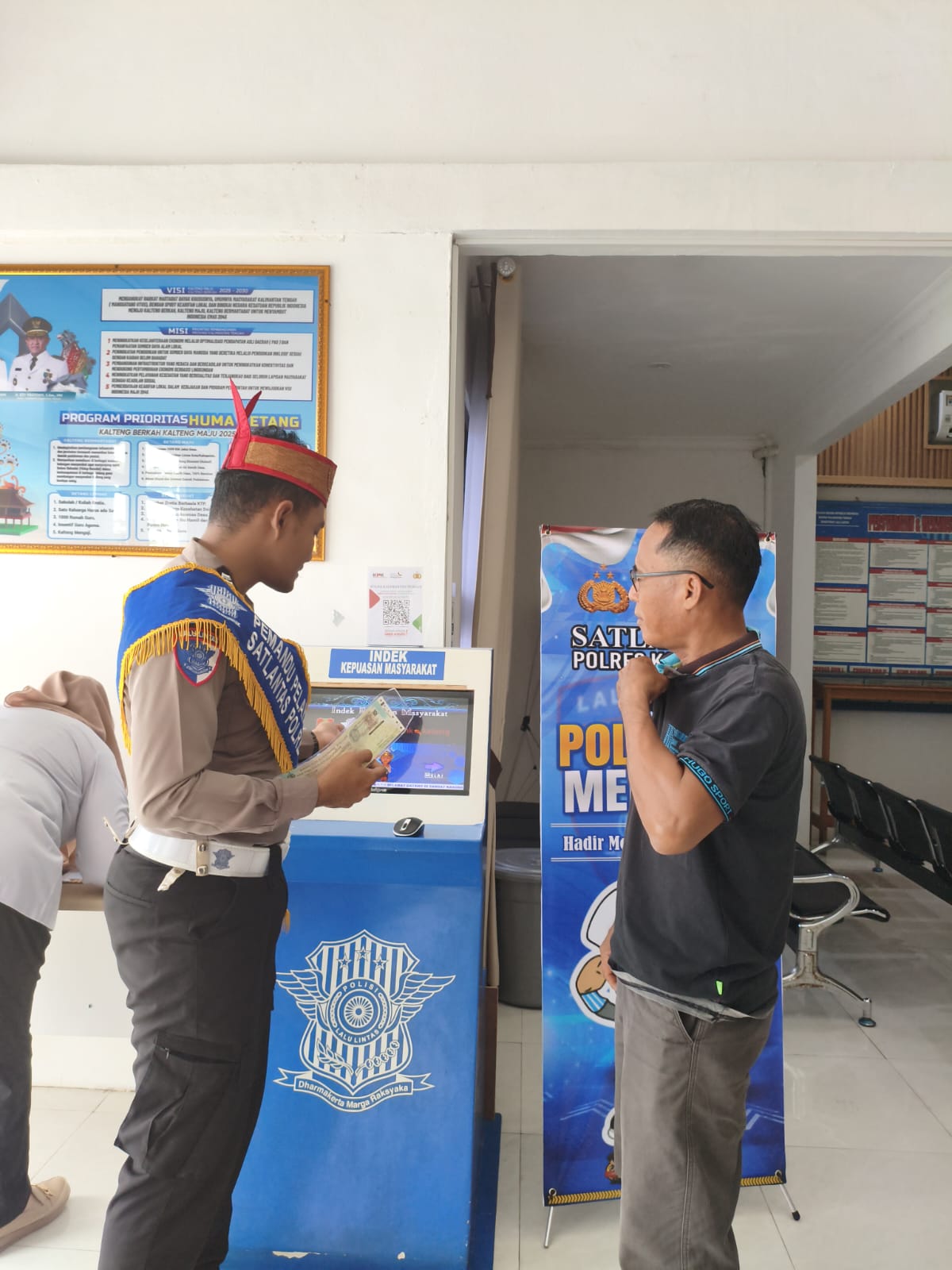 Implementasi Polantas Menyapa, Unit Regident Edukasi Masyarakat