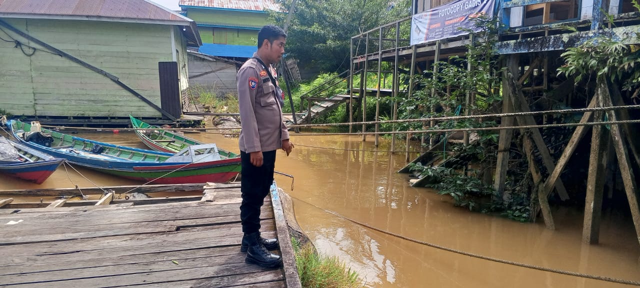 Debit Air terpantau normal, Polsek Katingan Hulu dan Bukit Raya Imbau Warga agar tetap waspada.