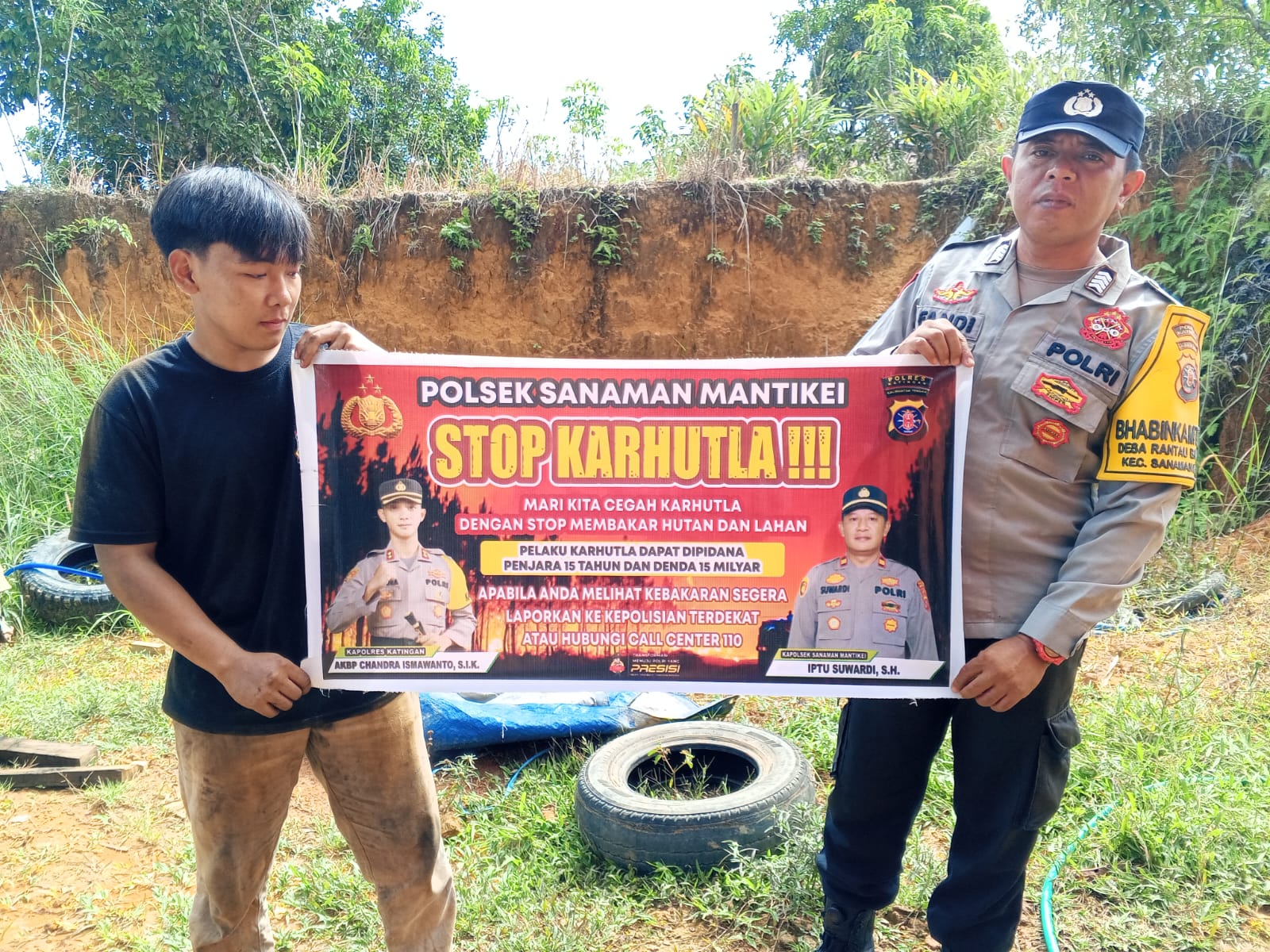 Cegah Kebakaran Hutan dan Lahan Bhabinkambtibmas Polsek Sanaman Mantikei Sosialisasi Karhutla