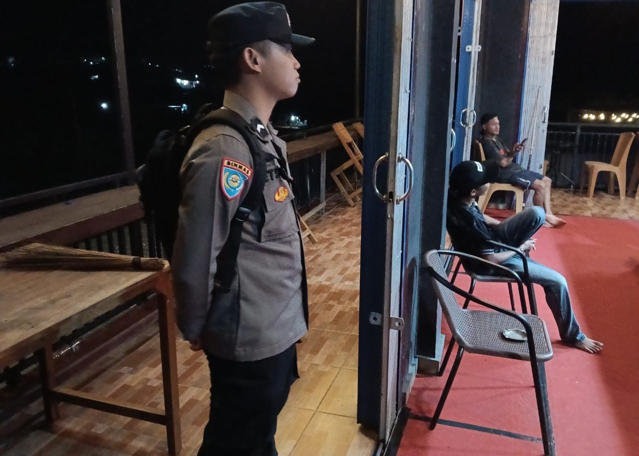 Personil Polsek Sambang kepada Masyarakat