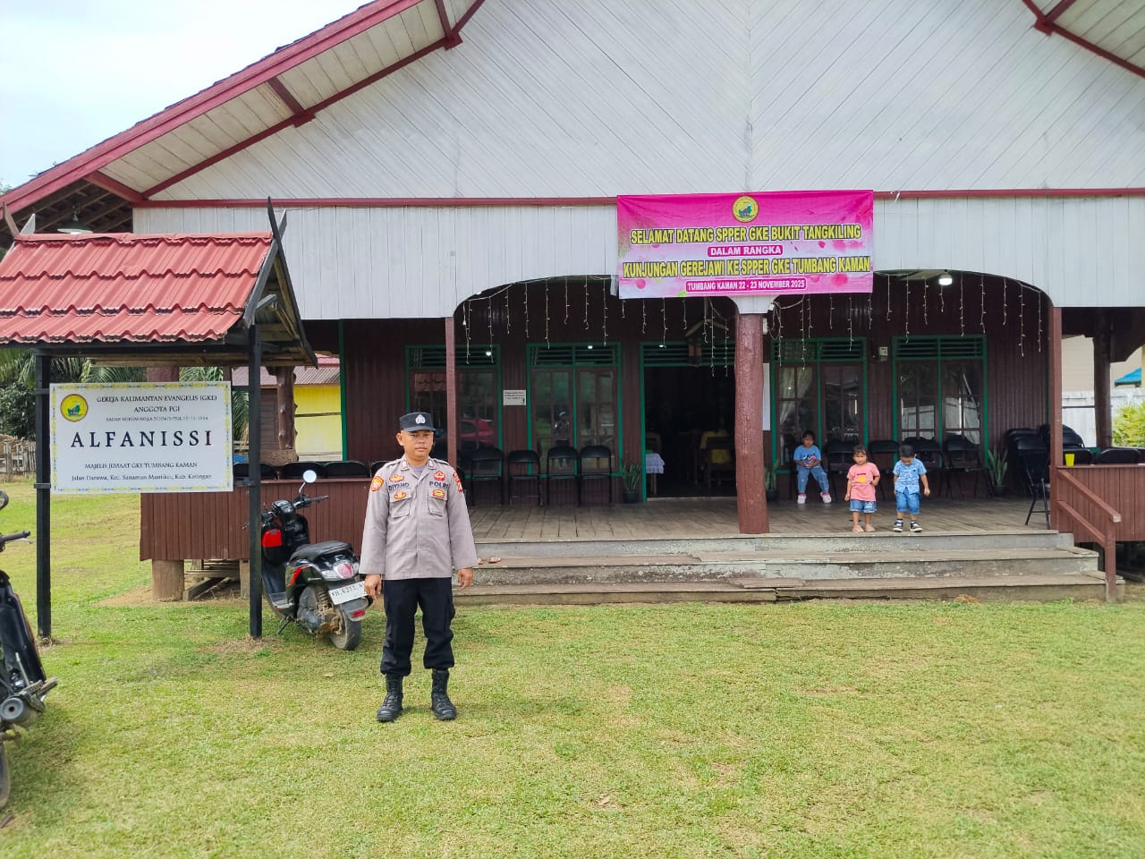 PAM dan Patroli Ibadah Minggu oleh Polsek Sanaman Mantikei