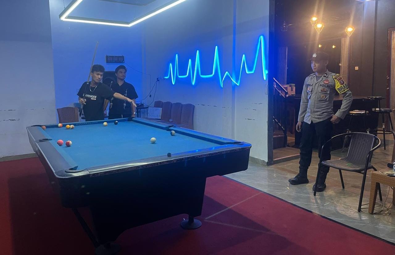 Hadir Di Tengah Masyarakat, Polsek Lamandau Patroli Dialogis Malam Cegah Gangguan Kamtibmas