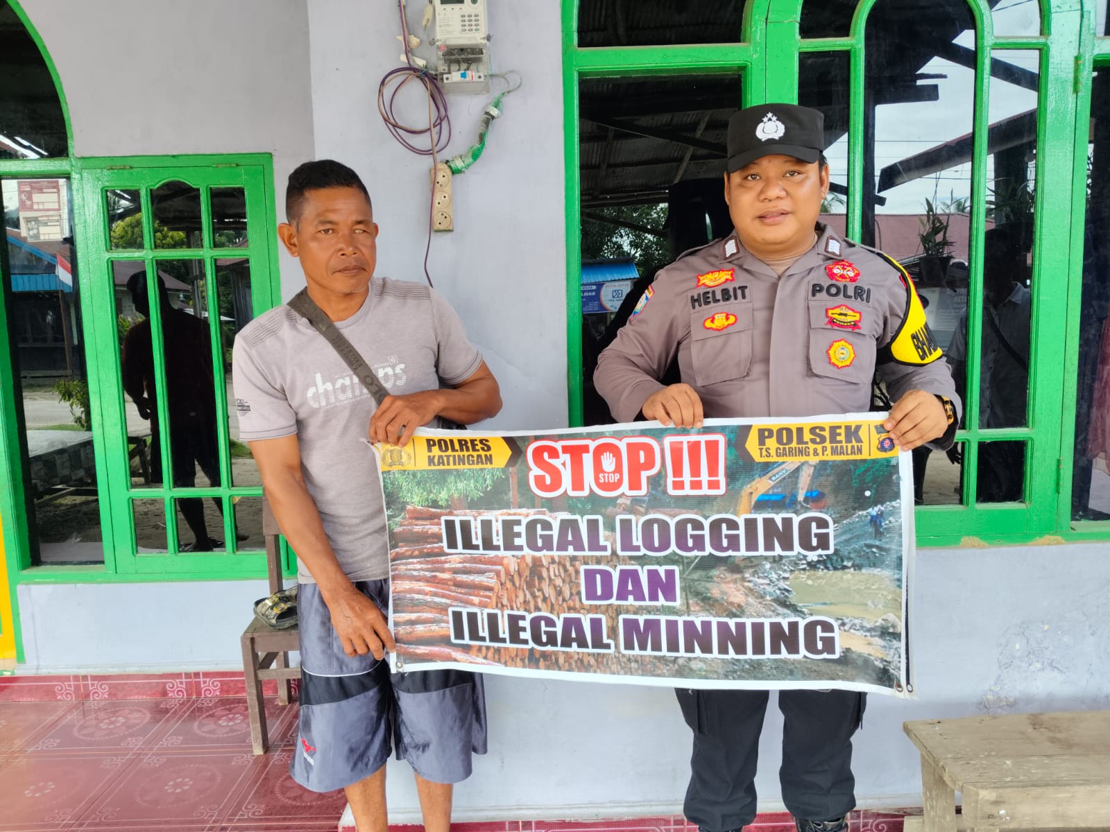 Bhabin Polsek Tws Garing gencar gencar dan Pulau Malan rutin sosialisasi larangan ilegal Logging dan Meaning.