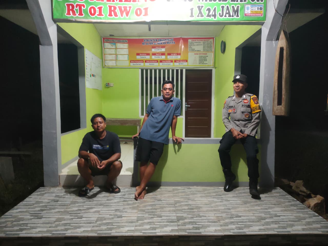 Bhabinkamtibmas Sambang Poskamling Ajak Warga Jaga Kamtibmas