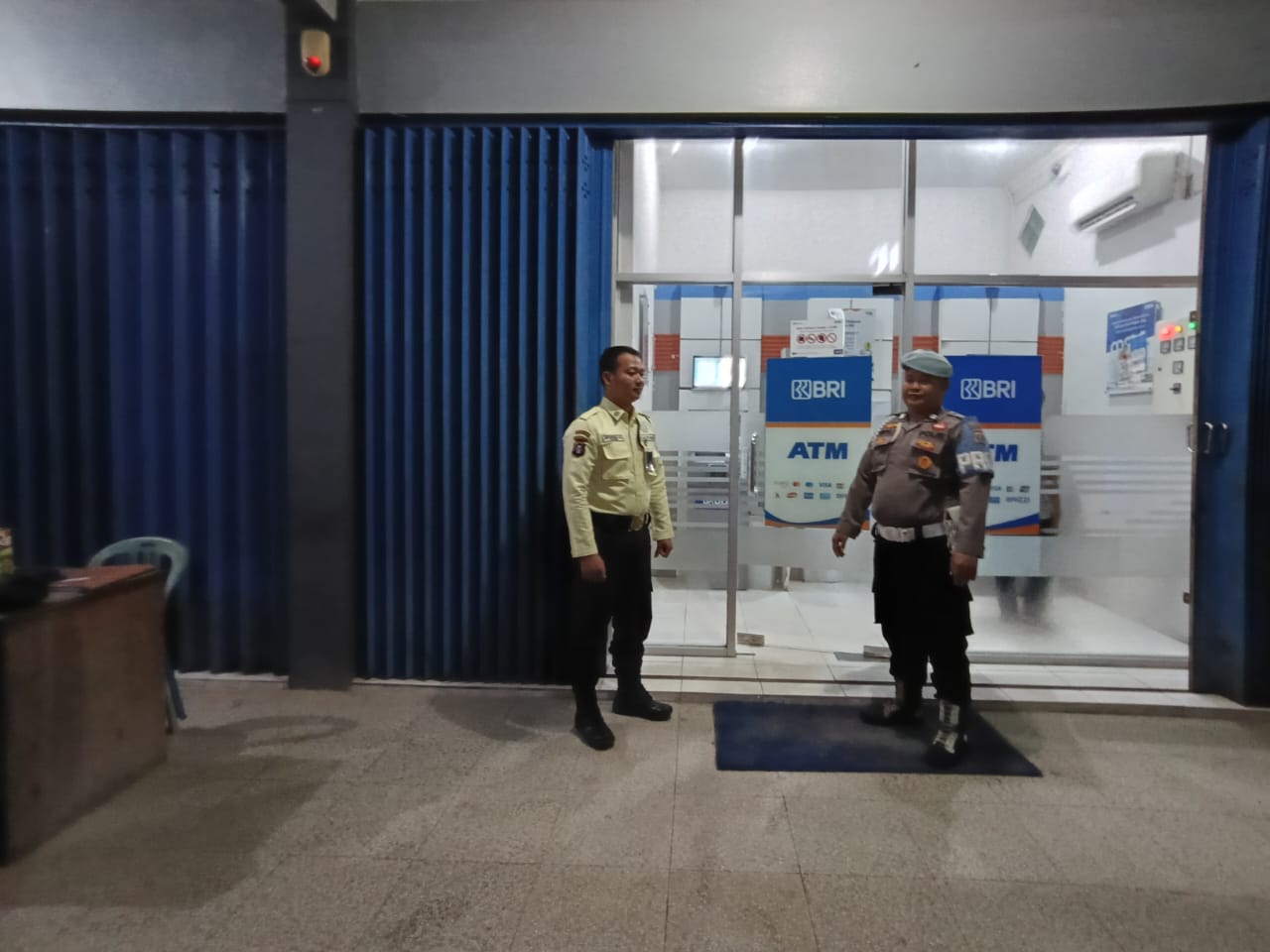 Piket Malam Polsek Bulik Patroli ke Perbankan (ATM) diwilkum Polsek Bulik