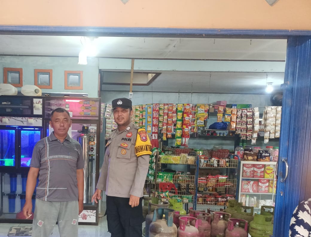 Bhabinkamtibmas Sambang ke Rumah Warga Masyarakat Binaannya