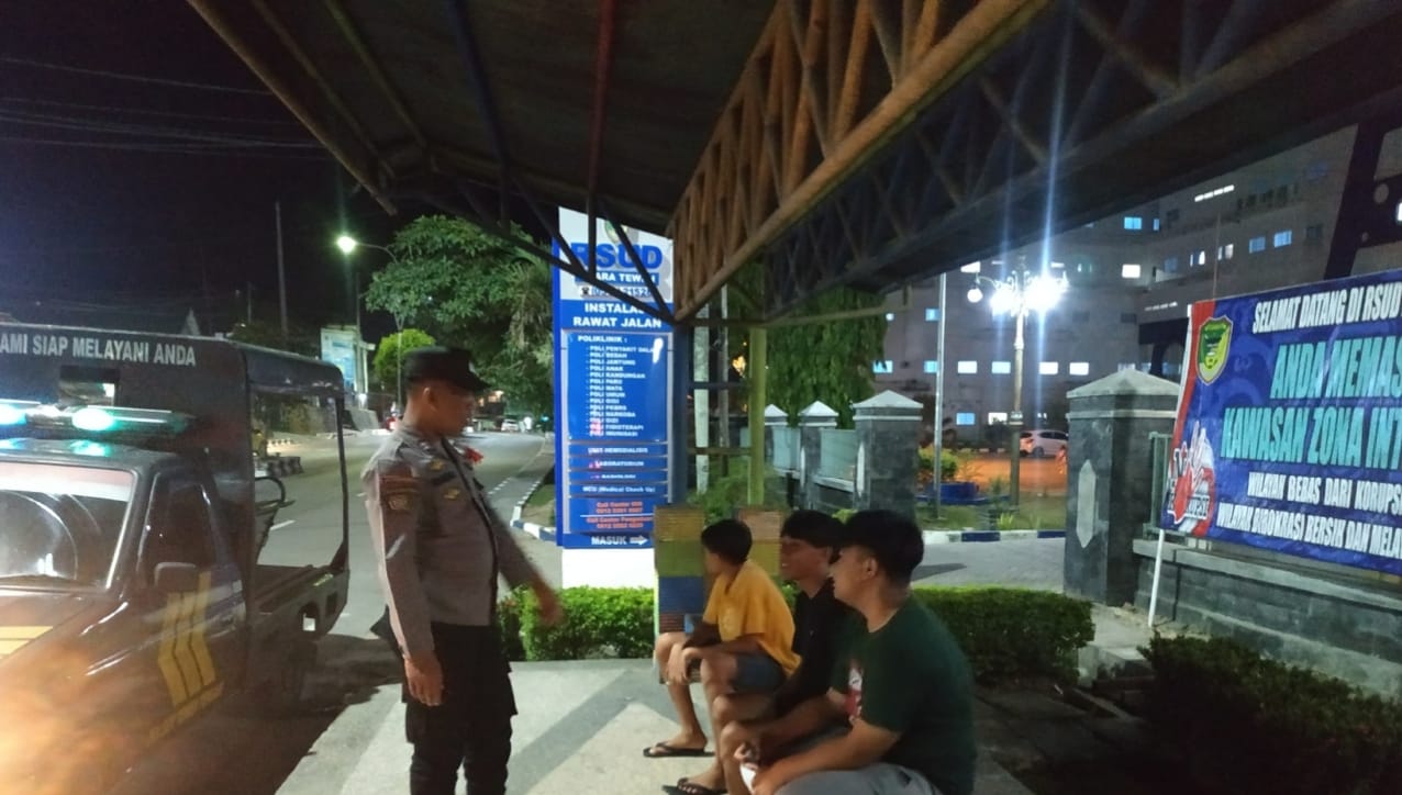 Antisipasi Kenakalan Remaja, Polsek Teweh Tengah Laksanakan Patroli Ke Tempat Rawan dan Berikan Himbauan Kepada Masyarakat