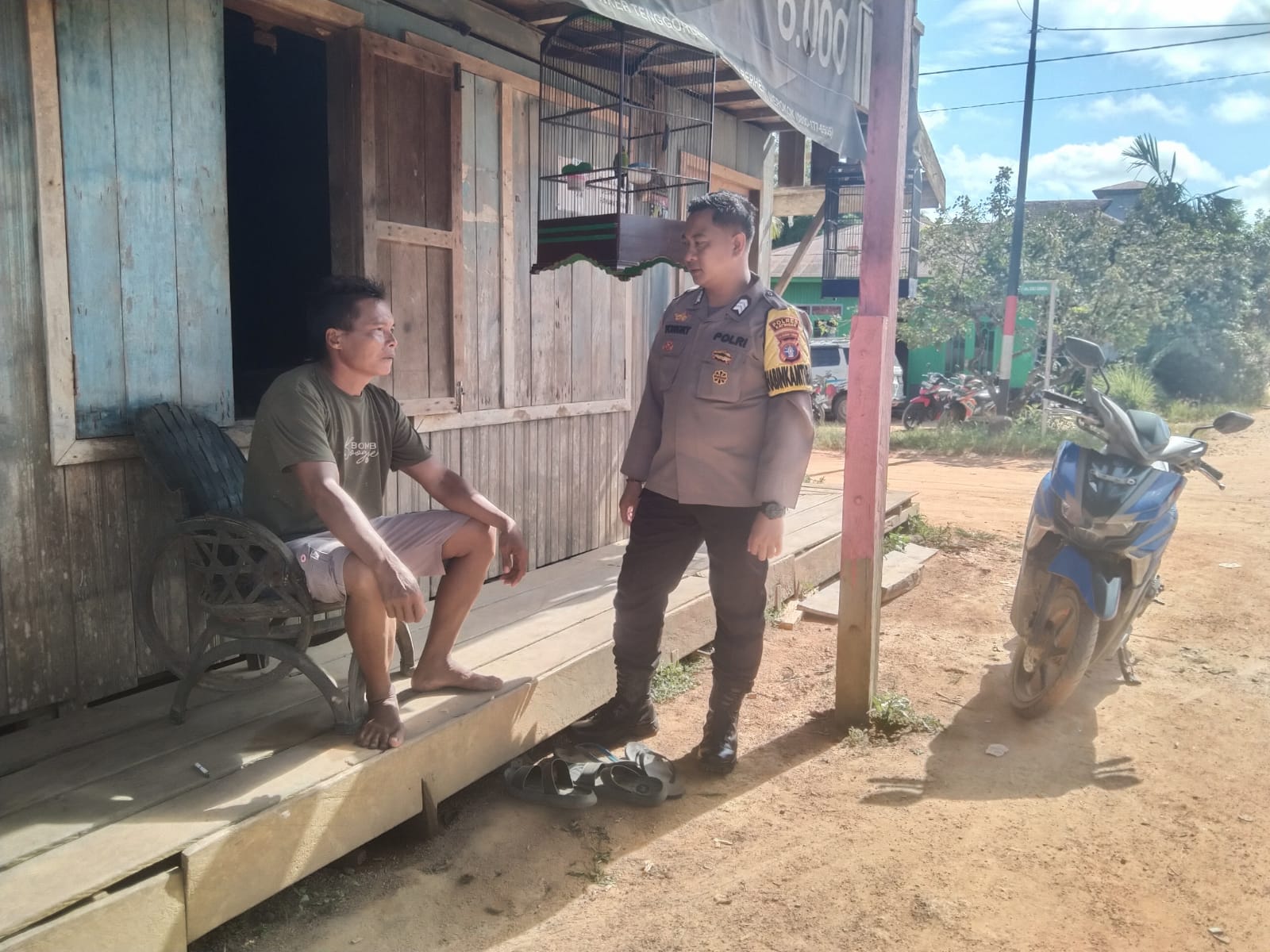 Lewat Sambang Bhabinkamtibmas Ajak Warga Wujudkan Kamtibmas Kondusif