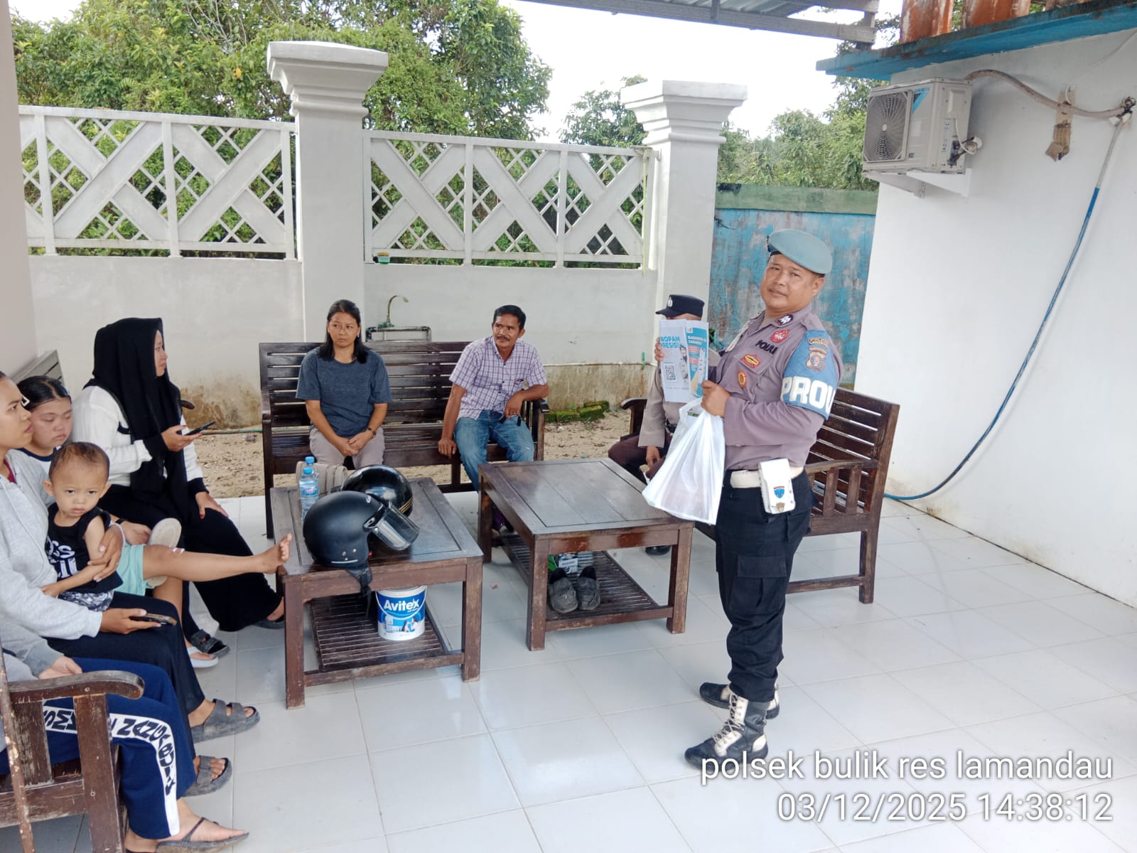 Personil Bhabinkamtibmas Polsek Bulik Sosialisasikan Penanggulangan Premanisme Berkedok Ormas