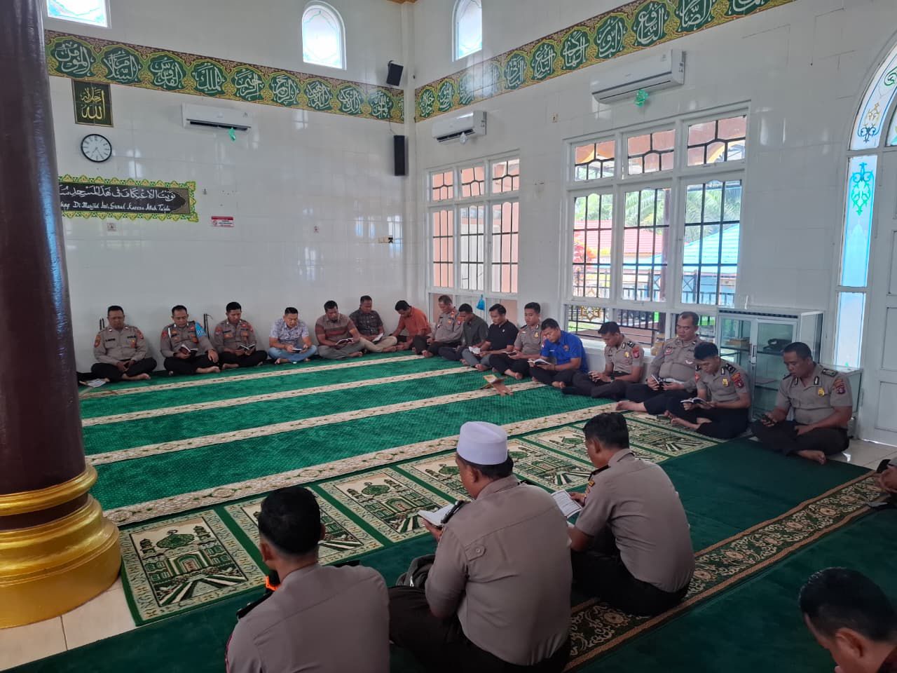 Polres Katingan Shalat Ghaib, Doakan Korban Bencana di Sumatera