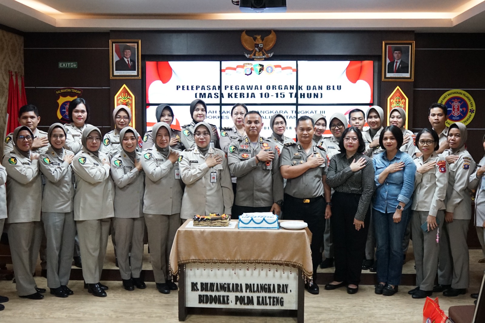 Apresiasi Pengabdian, Rumkit Bhayangkara Lepas Personel Berpindah Tugas dan Akhiri Masa Tugas