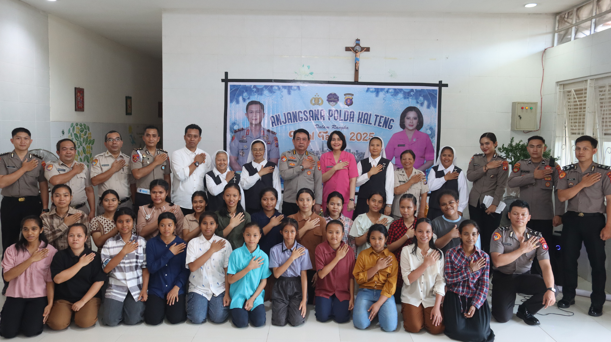 Karorena Polda Kalteng Anjangsana ke Panti Asuhan Maria Ines Palangka Raya, Wujud Peduli Sesama Jelang Natal