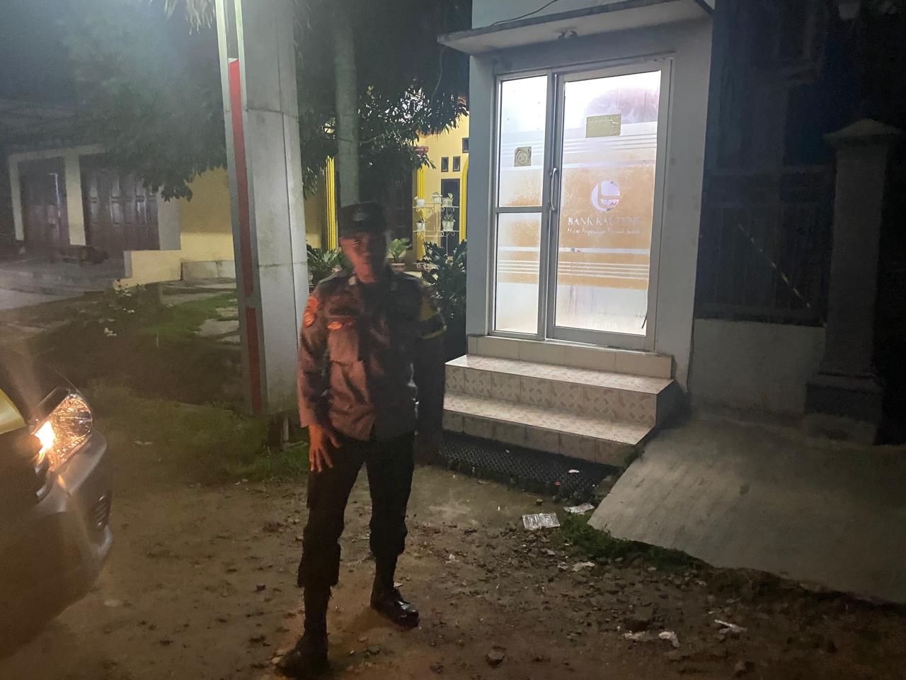 Personil Piket Patroli di Wilkum Polsek Sematu Jaya