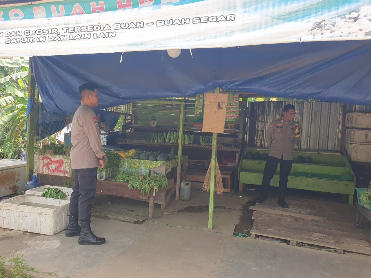 Piket Polsek laksanakan Patroli di Pasar di Wilkum Polsek Delang