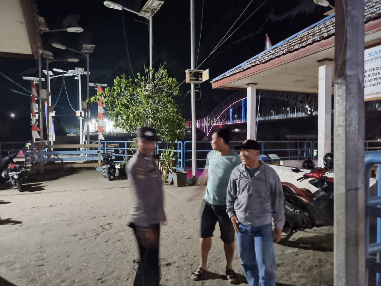 Antisipasi Kenakalan Remaja, Polsek Teweh Tengah Laksanakan Patroli Ke Tempat Rawan dan Berikan Himbauan Kepada Masyarakat