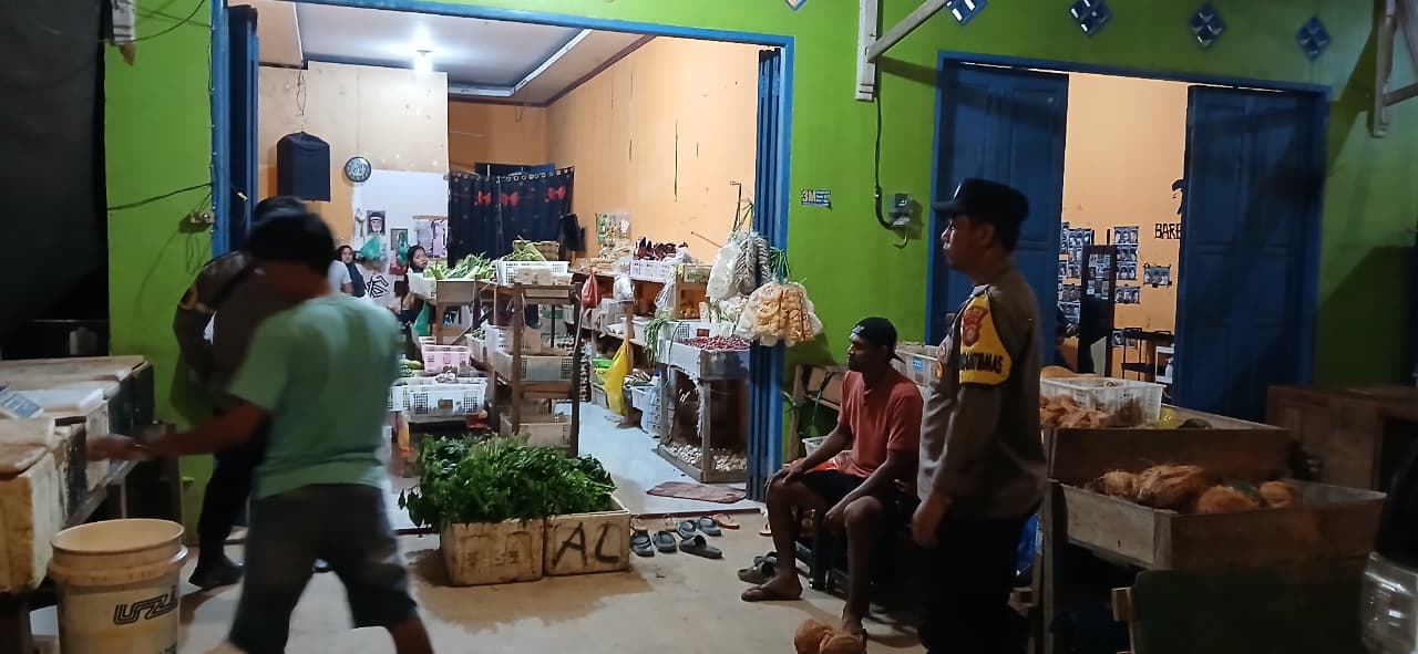 Personel Polsek lamandau melaksanakan sambang kerumah warga