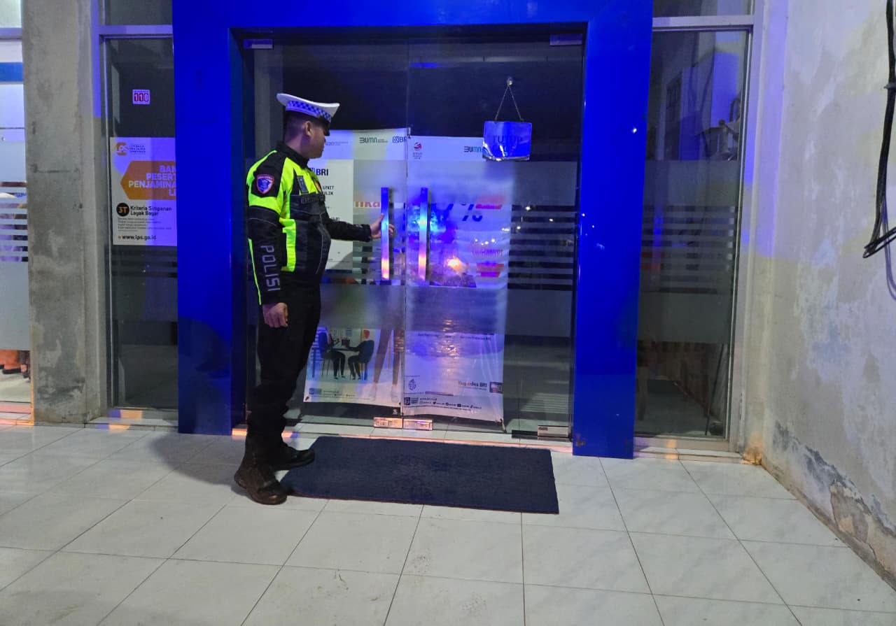 Sat Lantas Polres Lamandau Gelar Patroli Malam di Objek Vital Demi Ciptakan Kamtibmas Kondusif